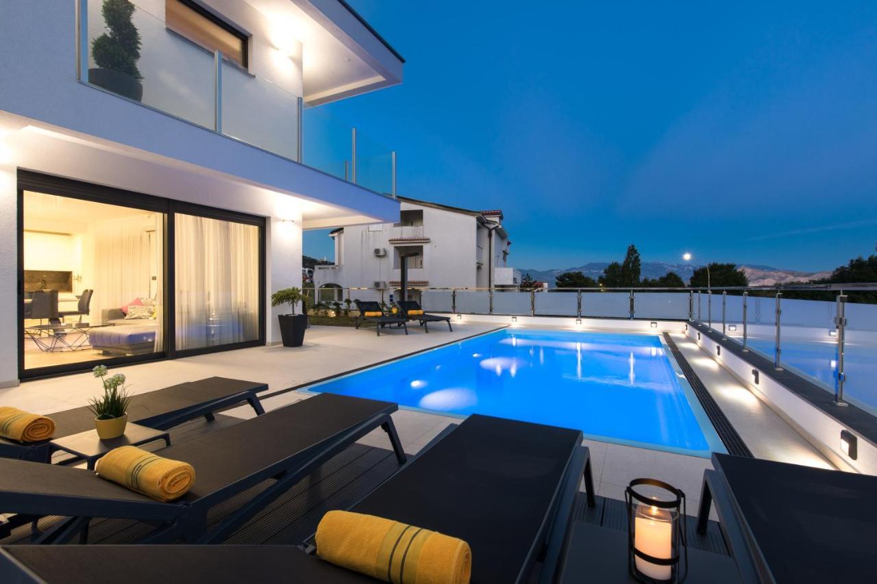 Villa Supernus With Heated Pool Baška Екстериор снимка