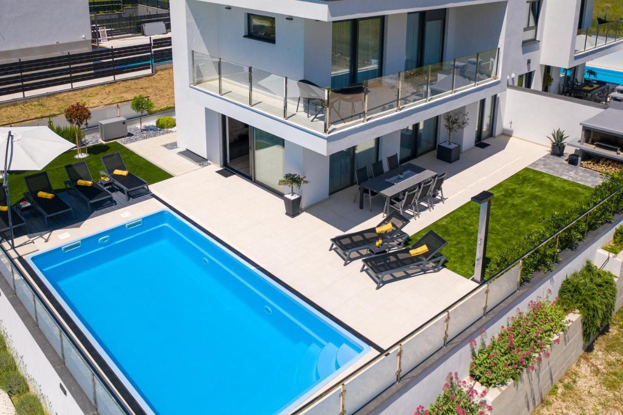Villa Supernus With Heated Pool Baška Екстериор снимка
